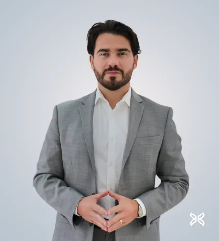 Dr. Jorge Robles Cortés